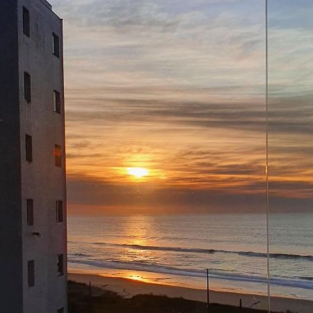 Resort Cambuhy Apto frente ao mar piscina academia esportes-não tem roupa cama e banho Matinhos Exterior foto