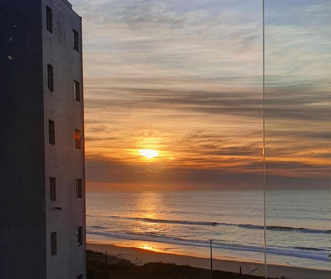 Resort Cambuhy Apto frente ao mar piscina academia esportes-não tem roupa cama e banho Matinhos Exterior foto