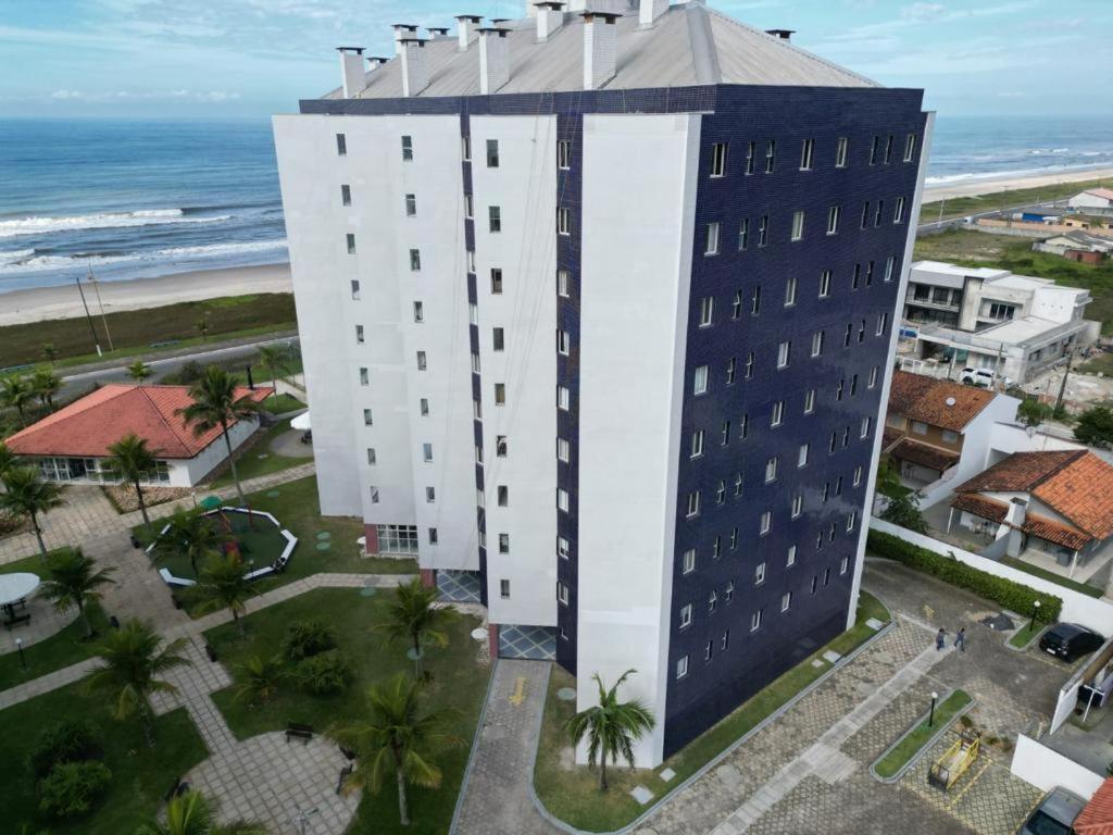 Resort Cambuhy Apto frente ao mar piscina academia esportes-não tem roupa cama e banho Matinhos Exterior foto